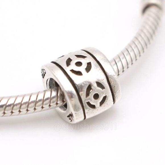 Authentic PANDORA Open Circle Pattern Oriental Charm - 790205 - Picture 1 of 9